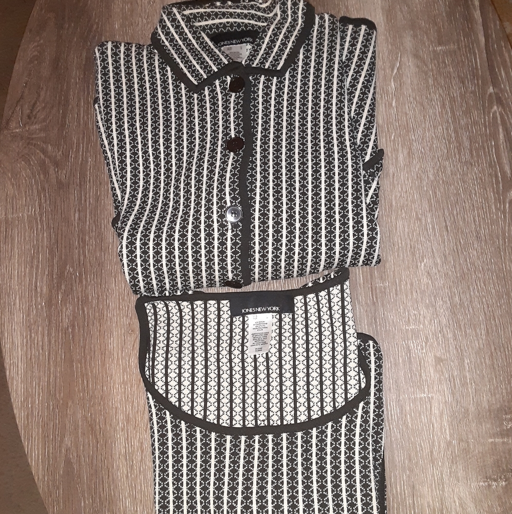 Jones New York Black and White Patterned Cardigan Sweater